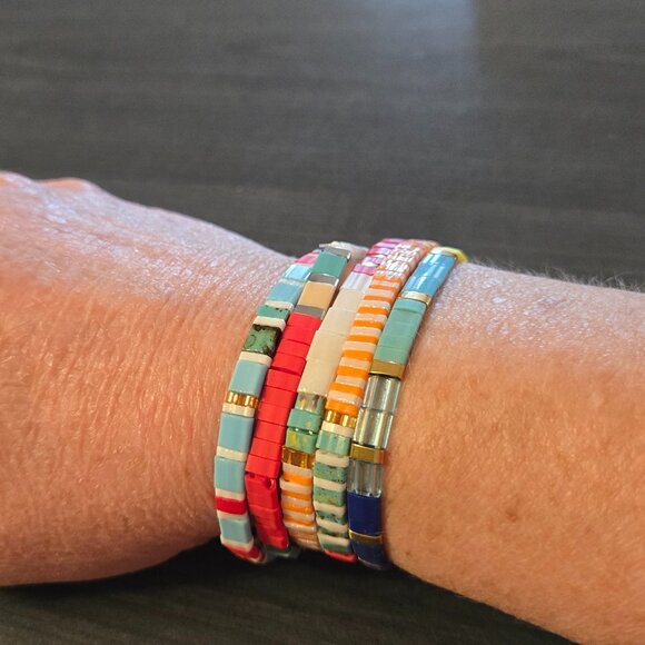 Colorful Beaded Chicklet Bracelet Tila beads / Bracelet perles de Tila élastique - Picture 5 of 5